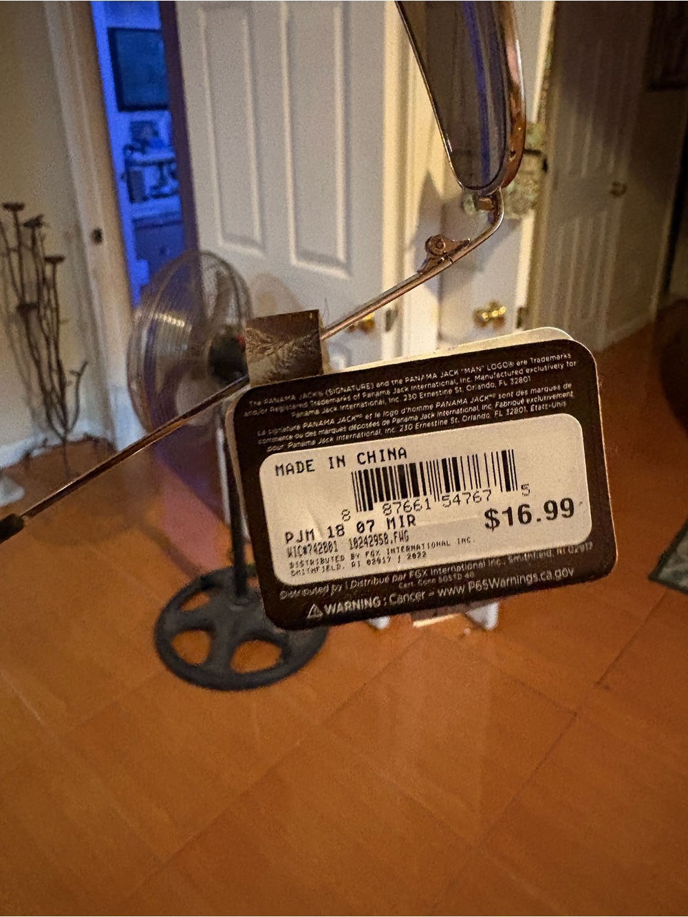 Tag on accessory - Picture 3 of 3